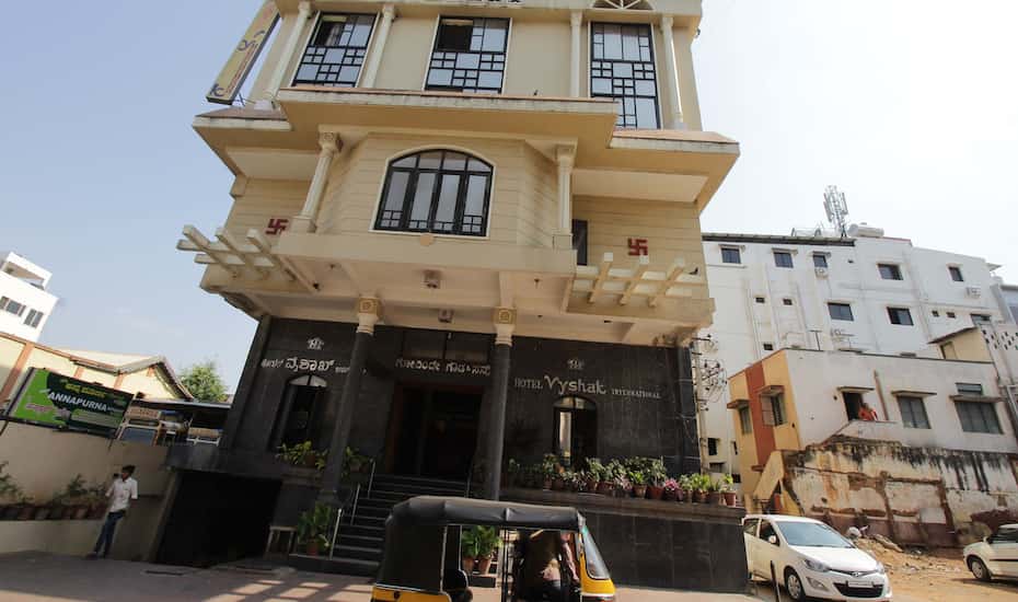 Promo  75  Off  Vyshak International Hotel India Top Hotels Greenville